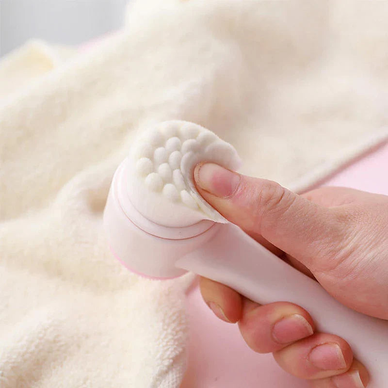 Gentle Glow Face Brush
